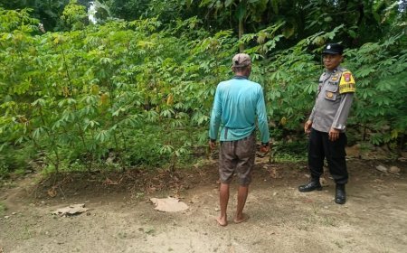 Aiptu Supriyanto selaku Bhabinkamtibmas Polsek Kebonsari Edukasi Pemanfaatan Pekarangan untuk Pangan Bergizi
